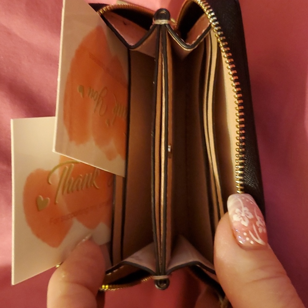 Kate Spade Wallet - Picture 6 of 13